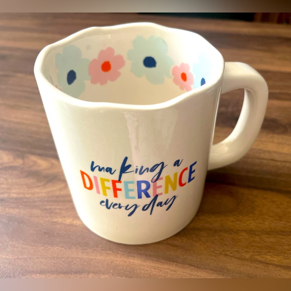 Modern Expressions Making a difference mug